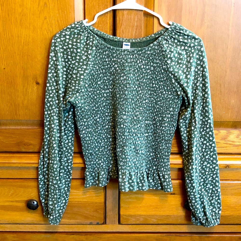 Green White Flower Smocked Top